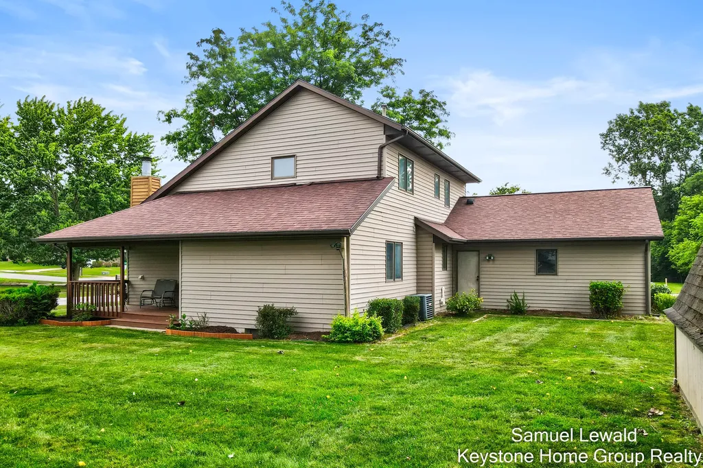 4551 Springmont Drive SE Kentwood City MI 49512