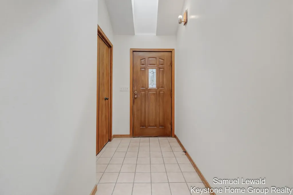 4551 Springmont Drive SE Kentwood City MI 49512