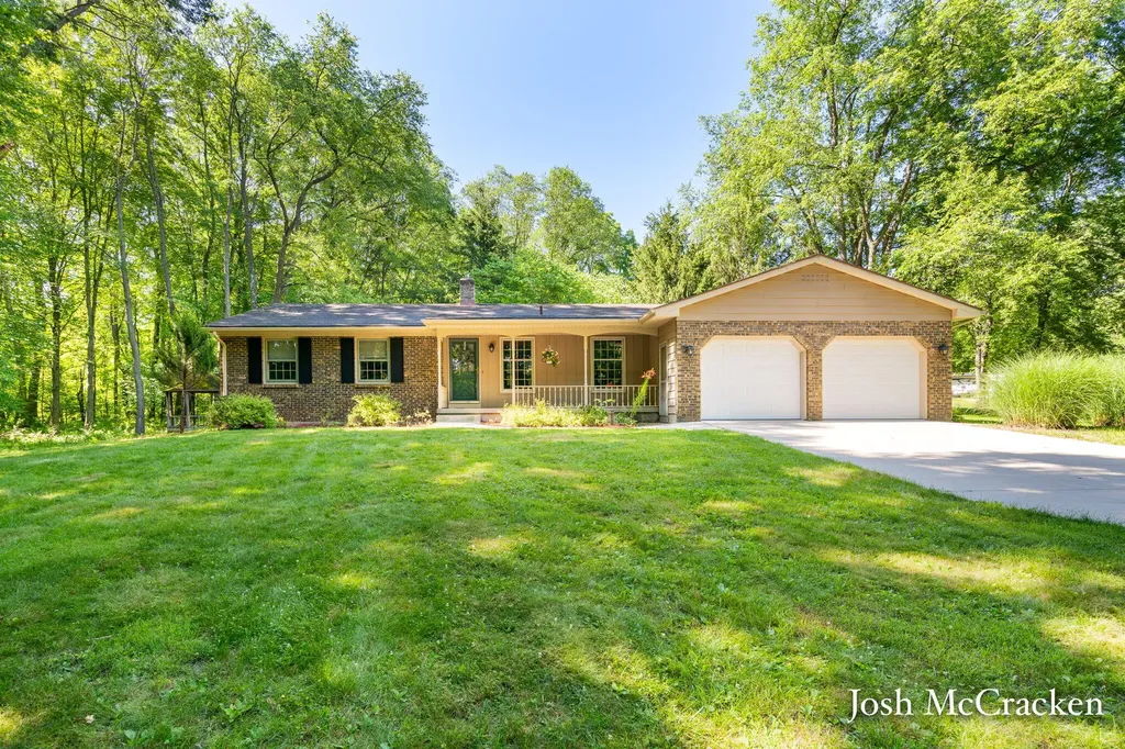 2894 Gulliford Drive SE Lowell Charter Township MI 49331