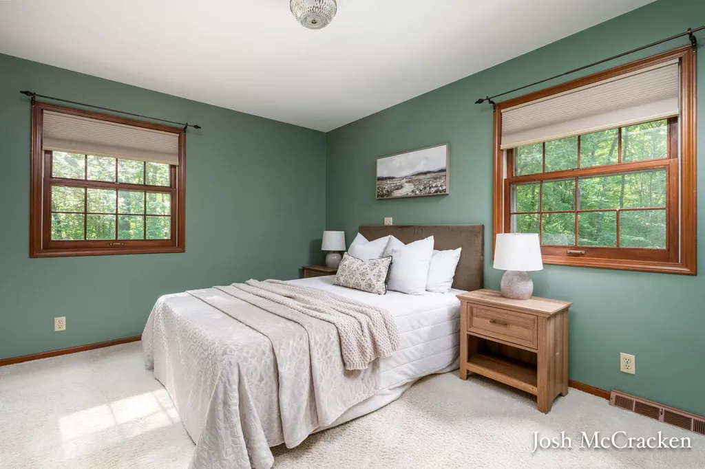 2894 Gulliford Drive SE Lowell Charter Township MI 49331