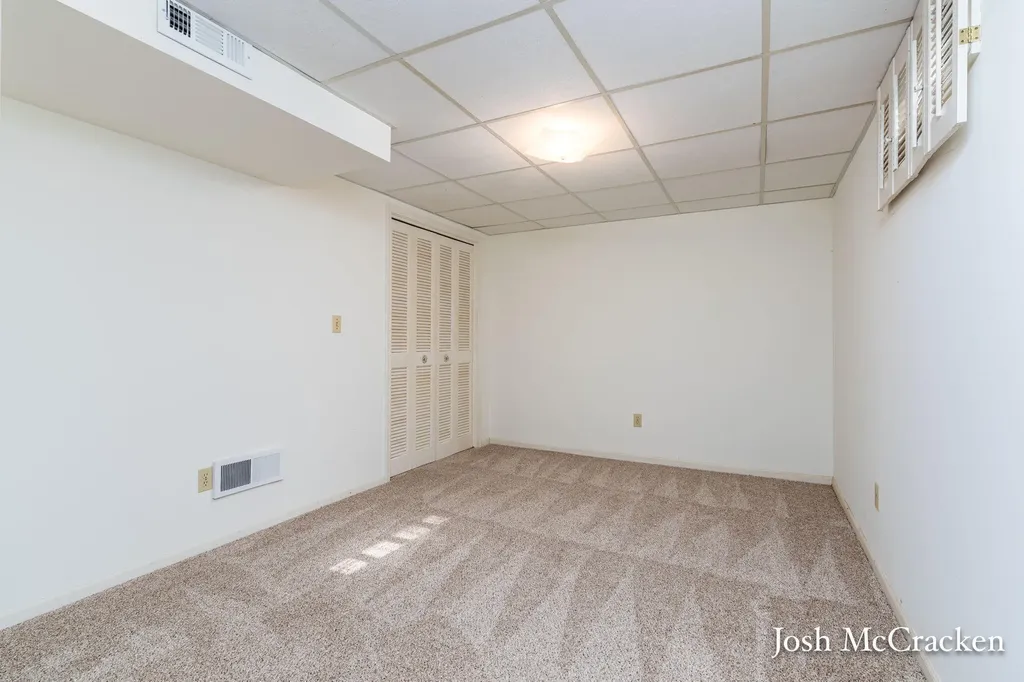 2894 Gulliford Drive SE Lowell Charter Township MI 49331