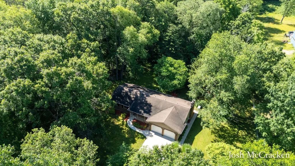 2894 Gulliford Drive SE Lowell Charter Township MI 49331