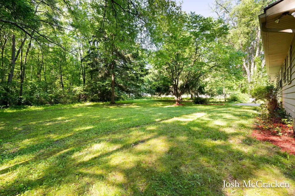 2894 Gulliford Drive SE Lowell Charter Township MI 49331