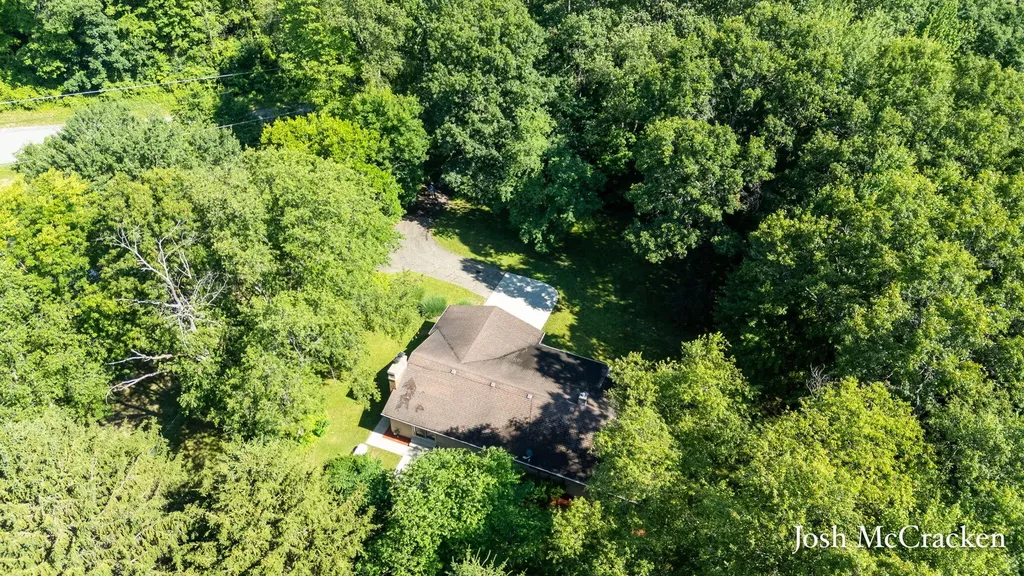 2894 Gulliford Drive SE Lowell Charter Township MI 49331