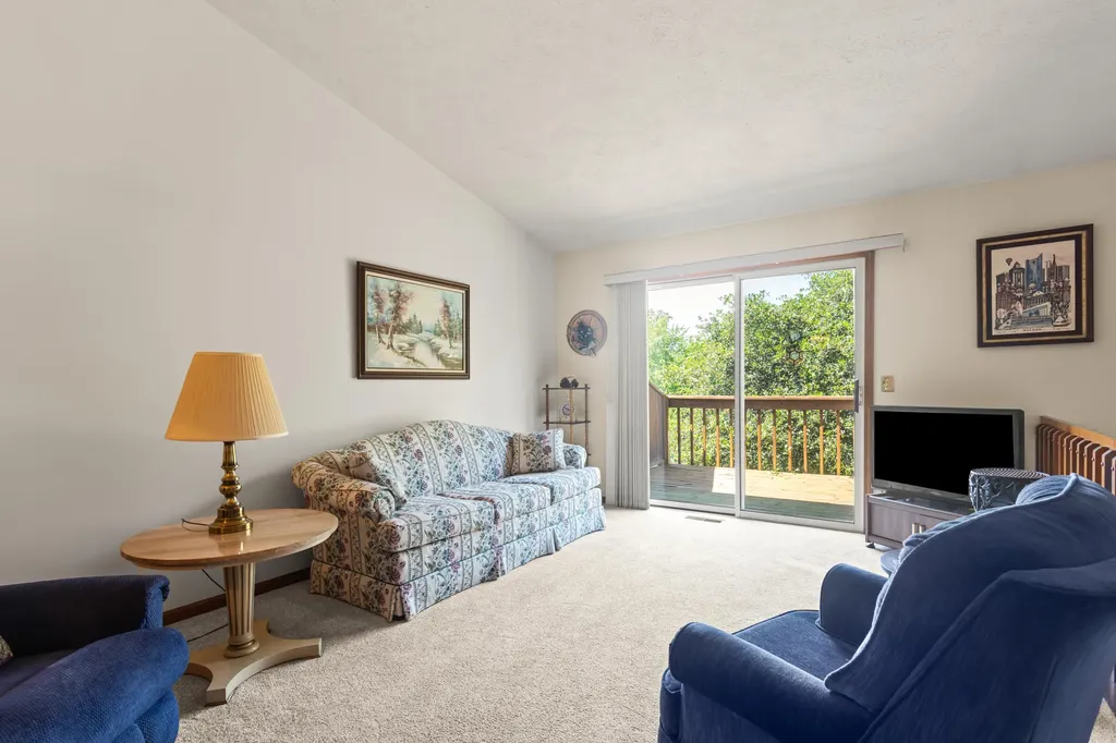 2271 Southgate Drive SE Kentwood City MI 49508