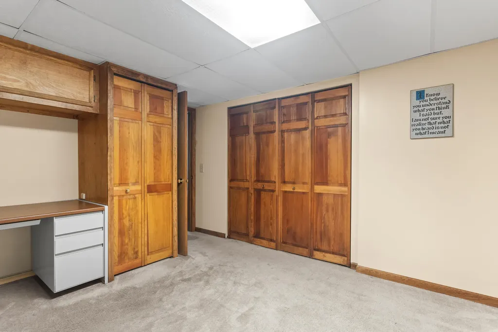 2271 Southgate Drive SE Kentwood City MI 49508