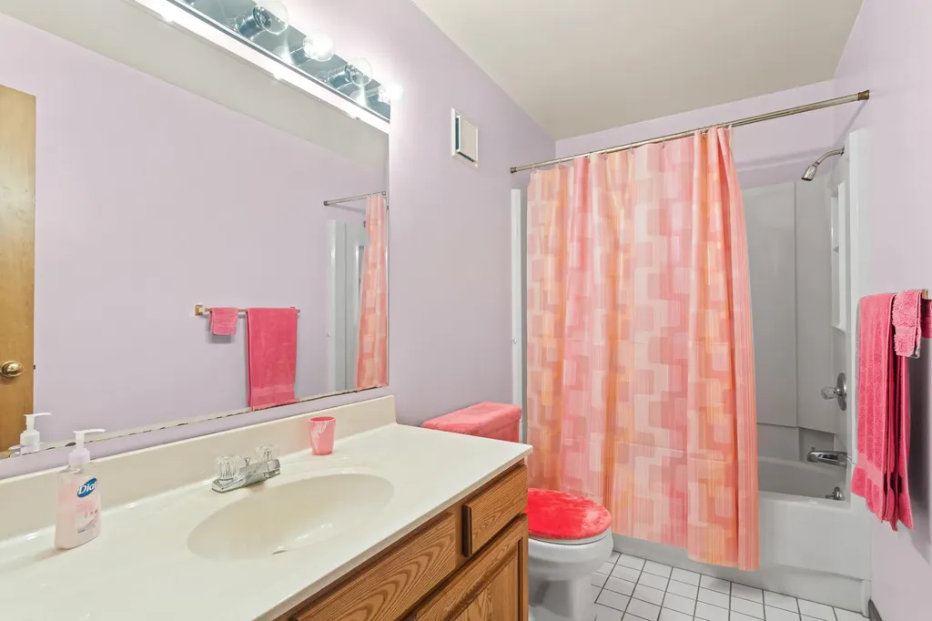 2271 Southgate Drive SE Kentwood City MI 49508