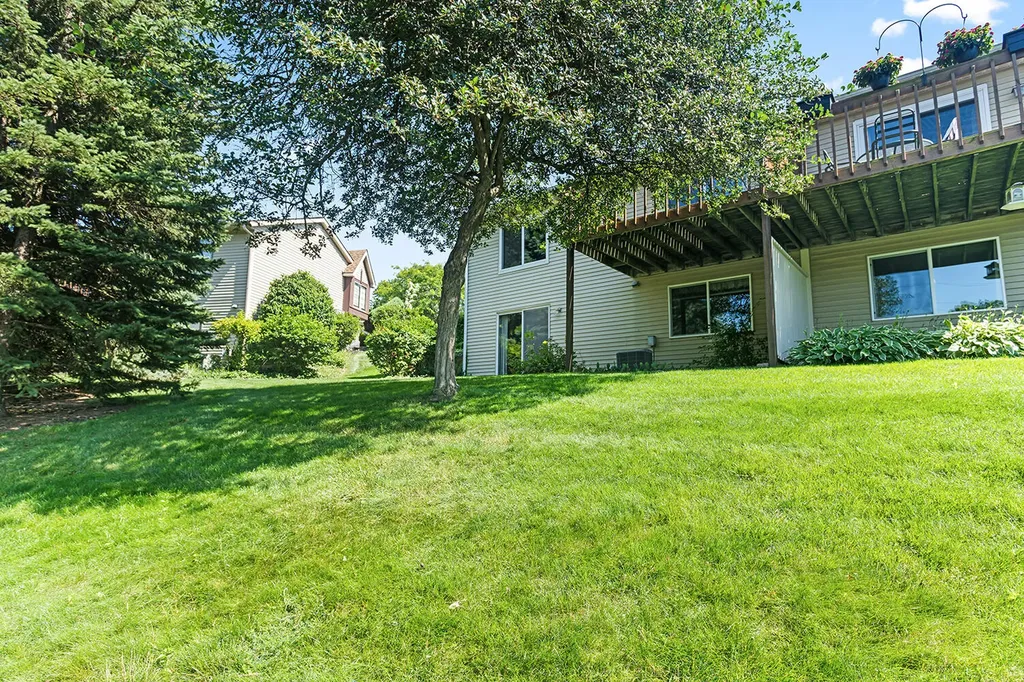 2271 Southgate Drive SE Kentwood City MI 49508