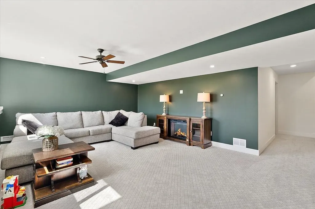 3131 Timberpine Avenue Park Township MI 49424