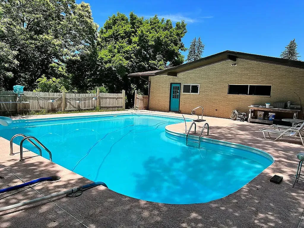 6530 Paw Paw Avenue Coloma Charter Township MI 49038