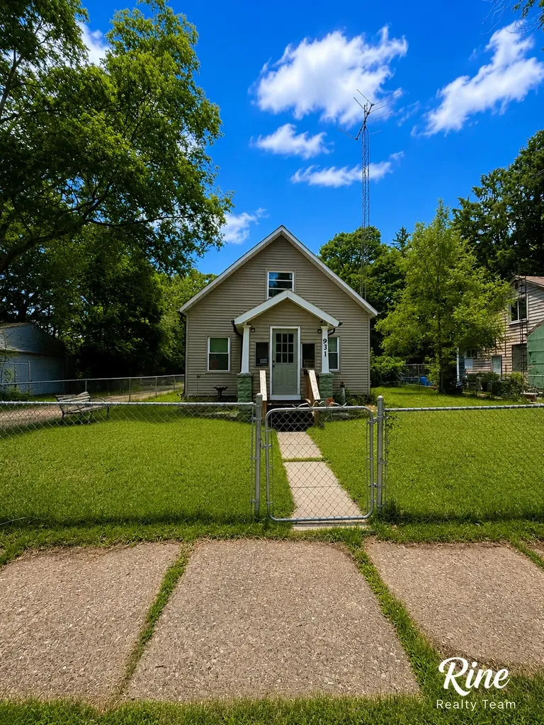 931 Jennings Avenue Benton Harbor City MI 49022