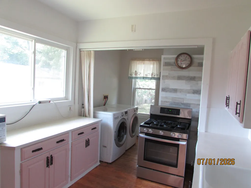 2257 Wyoming Avenue SW Wyoming City MI 49519