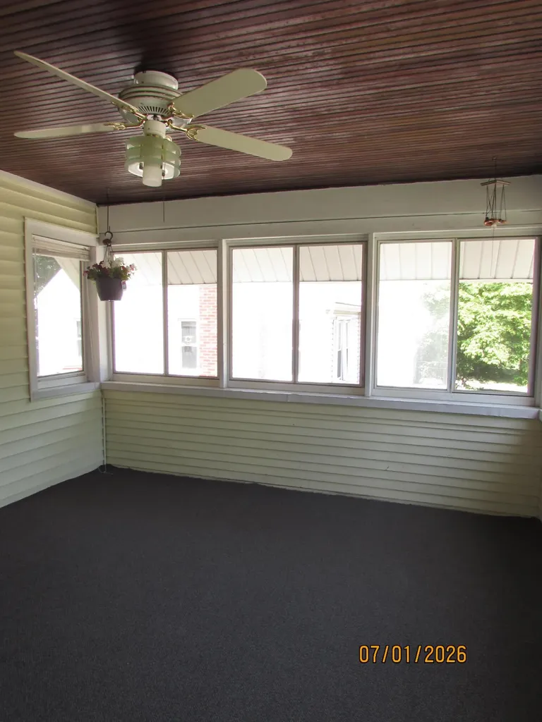 2257 Wyoming Avenue SW Wyoming City MI 49519