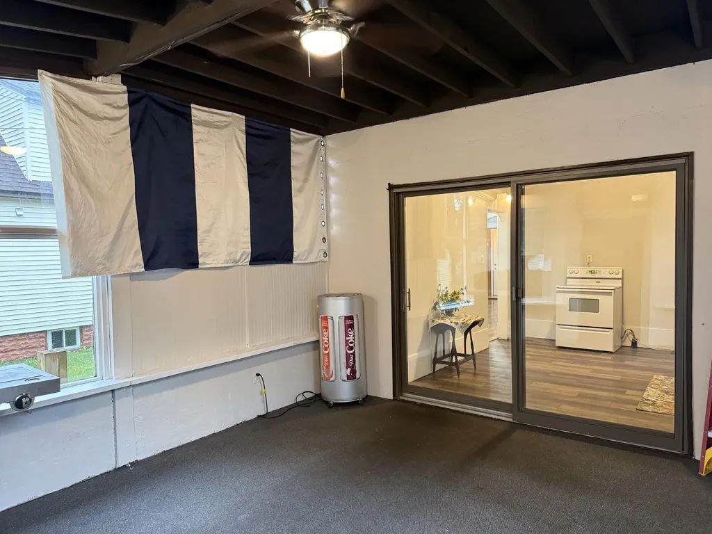169 W 17th Street Holland City MI 49423