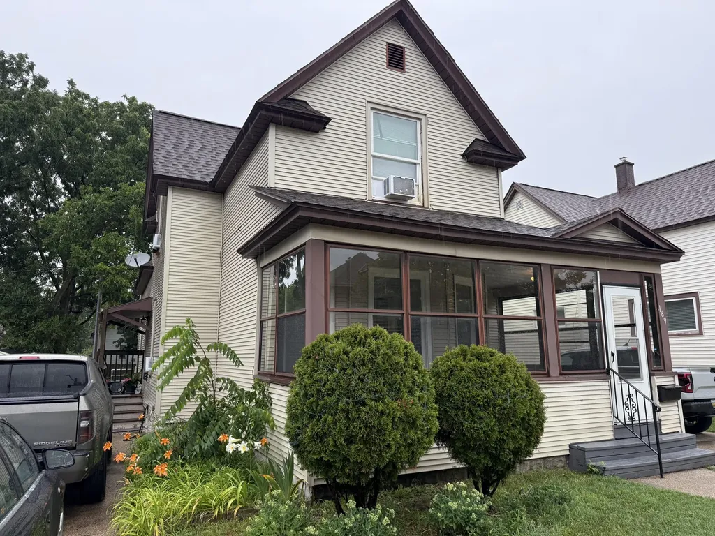 169 W 17th Street Holland City MI 49423
