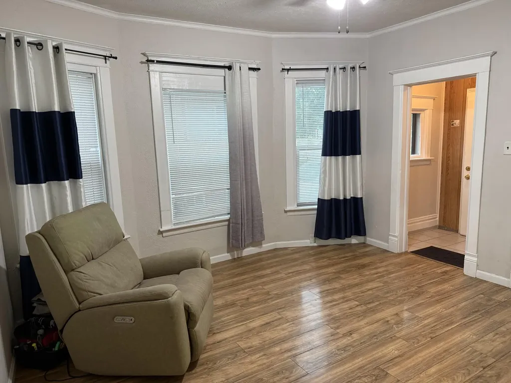 169 W 17th Street Holland City MI 49423