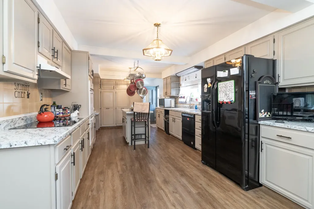 55081 Buckhorn Road Park Township MI 49093