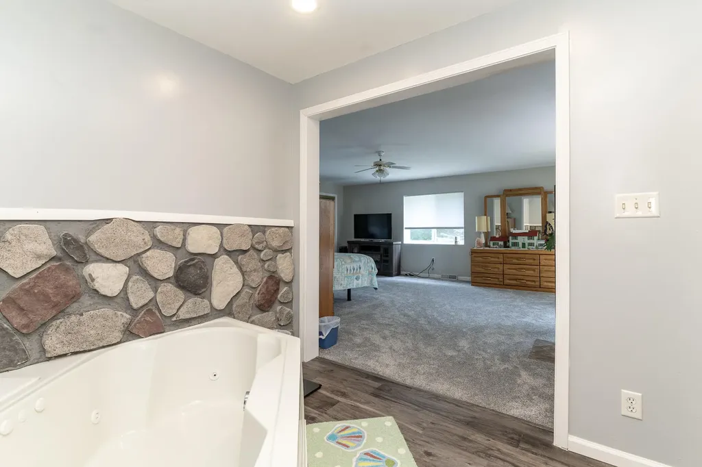 55081 Buckhorn Road Park Township MI 49093