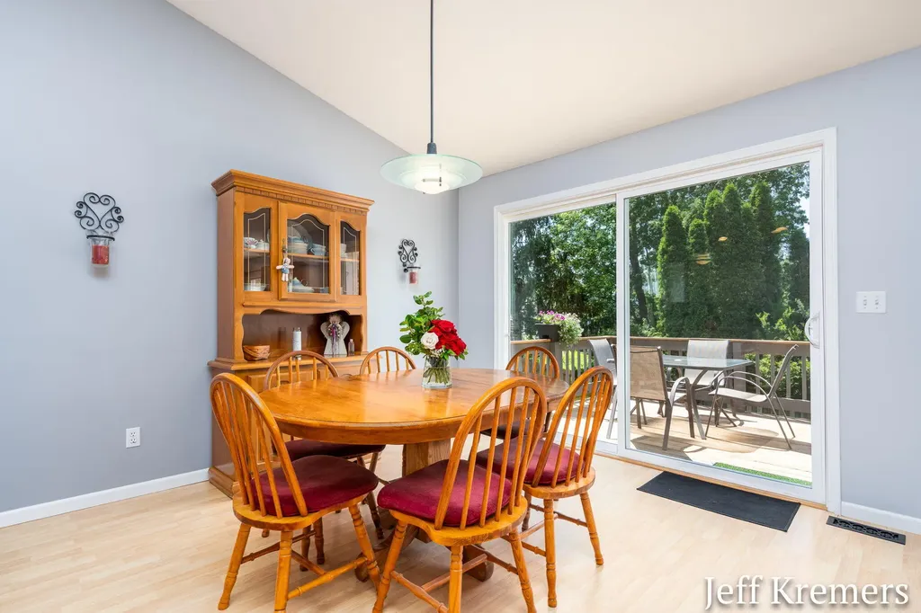 5286 Debbie Court SW Wyoming City MI 49418