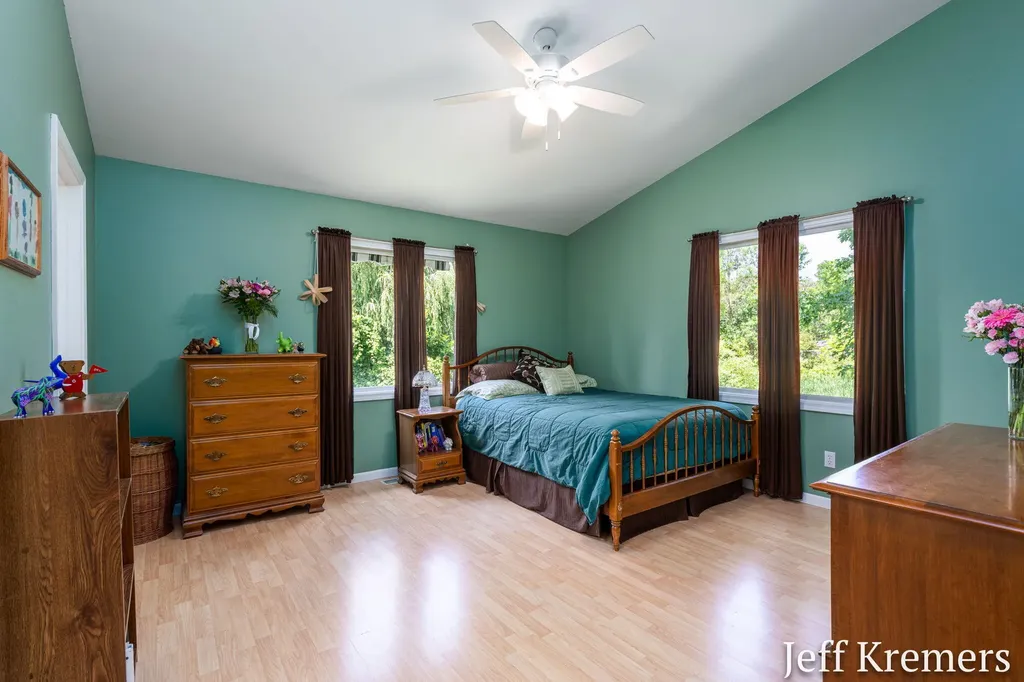 5286 Debbie Court SW Wyoming City MI 49418