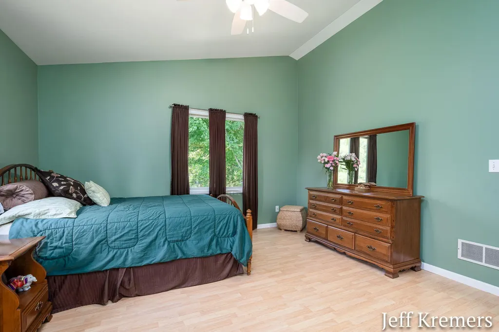5286 Debbie Court SW Wyoming City MI 49418