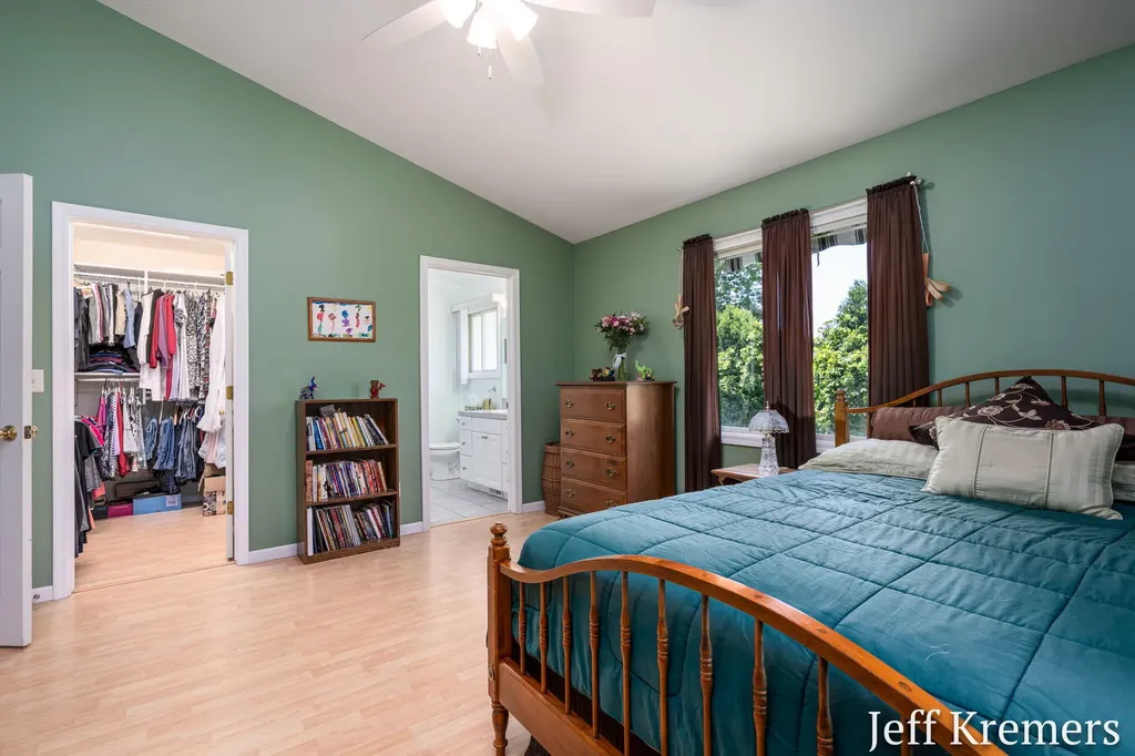5286 Debbie Court SW Wyoming City MI 49418