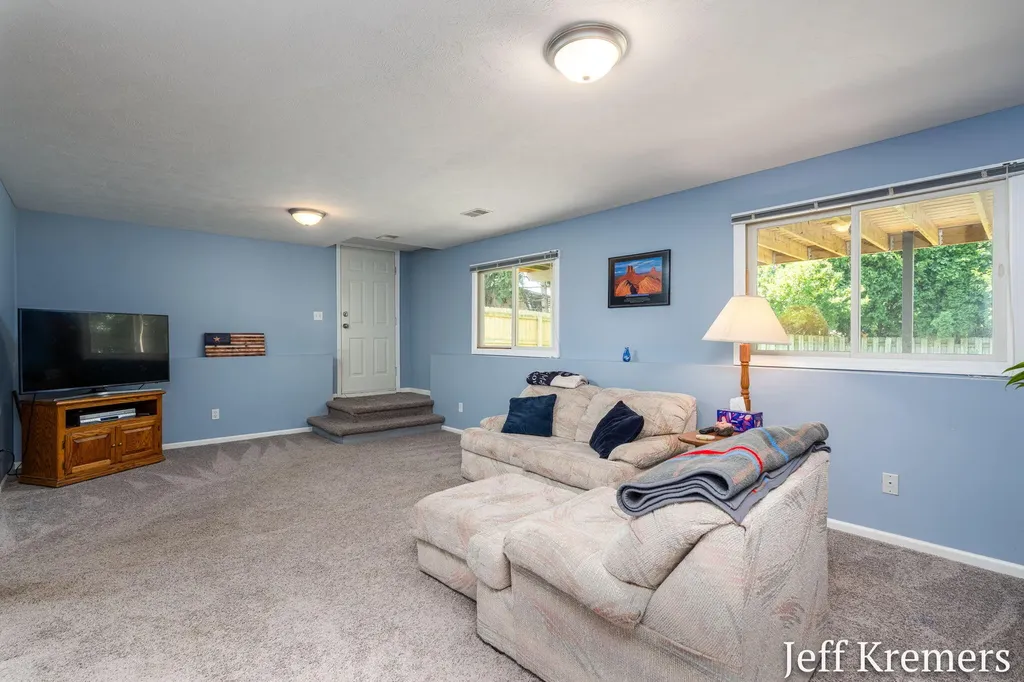 5286 Debbie Court SW Wyoming City MI 49418