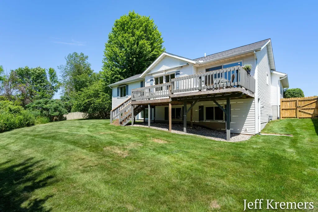 5286 Debbie Court SW Wyoming City MI 49418