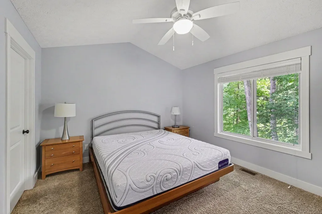 3362 Stormy Creek Drive SE Kentwood City MI 49512