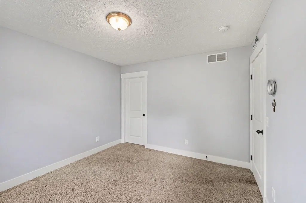 3362 Stormy Creek Drive SE Kentwood City MI 49512