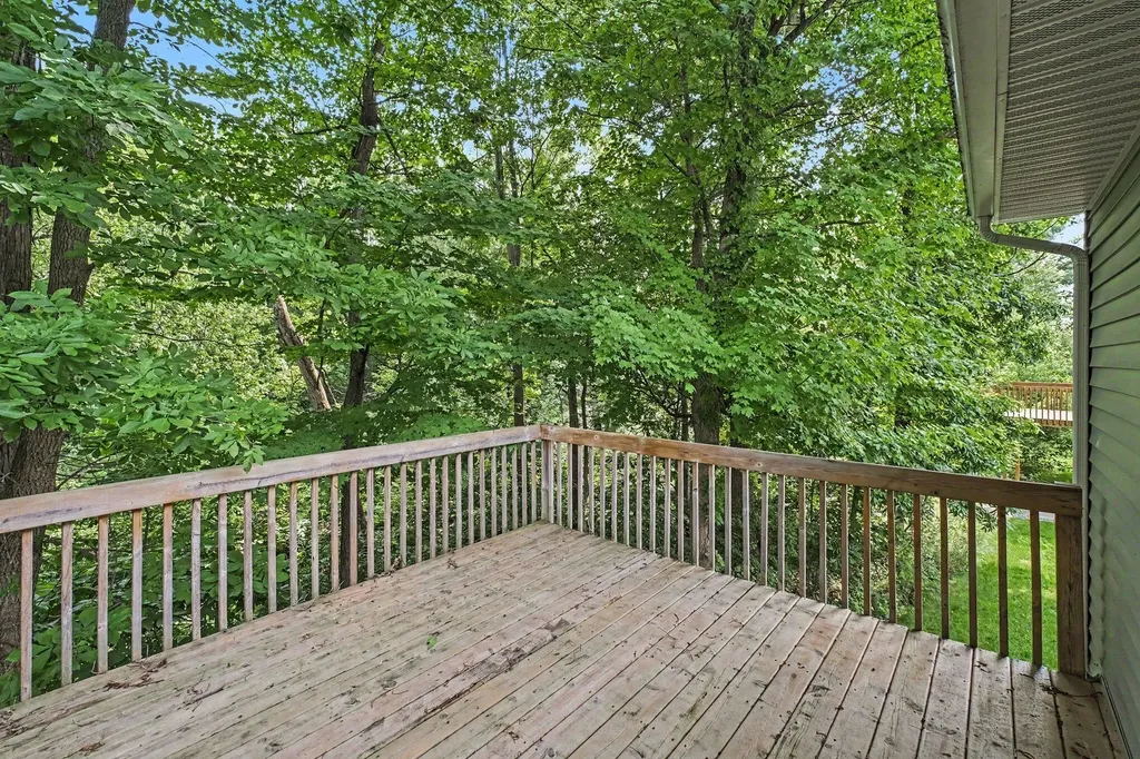 3362 Stormy Creek Drive SE Kentwood City MI 49512