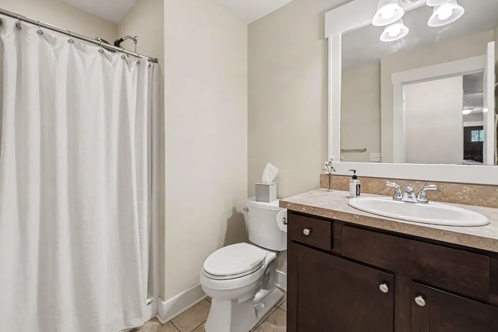3362 Stormy Creek Drive SE Kentwood City MI 49512