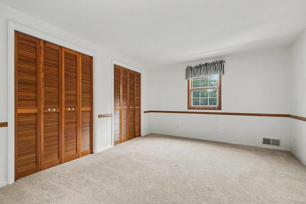 3632 Chamberlain Avenue SE Grand Rapids City MI 49508