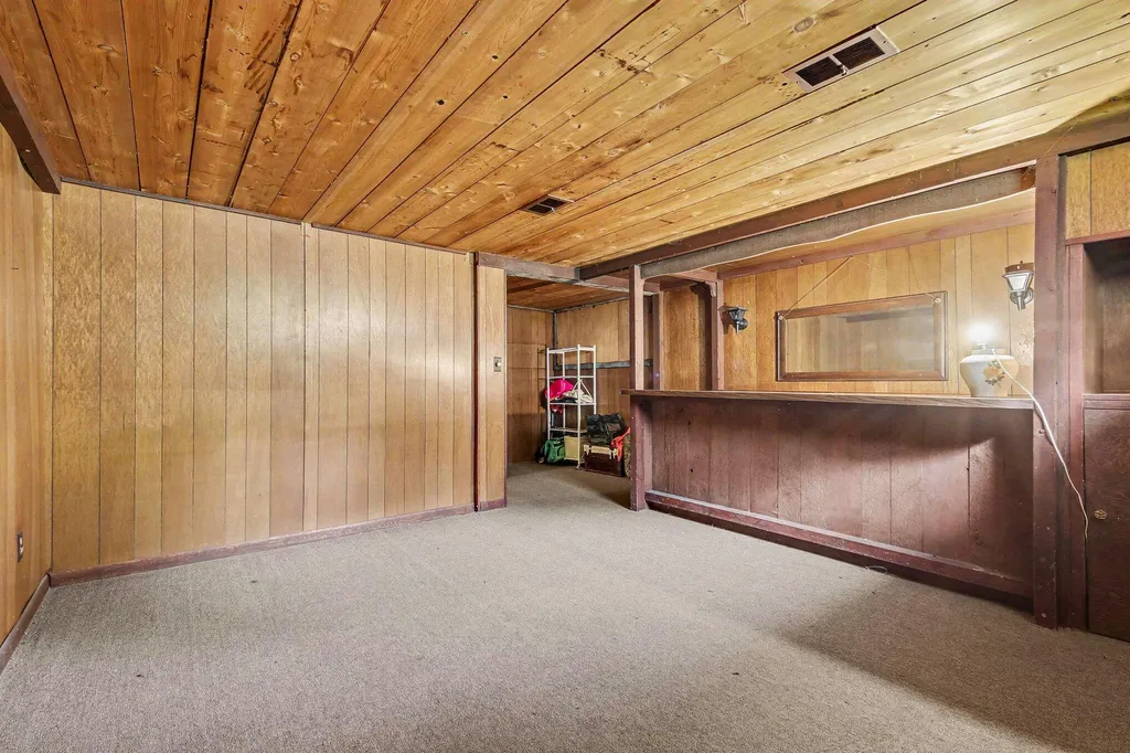 3632 Chamberlain Avenue SE Grand Rapids City MI 49508