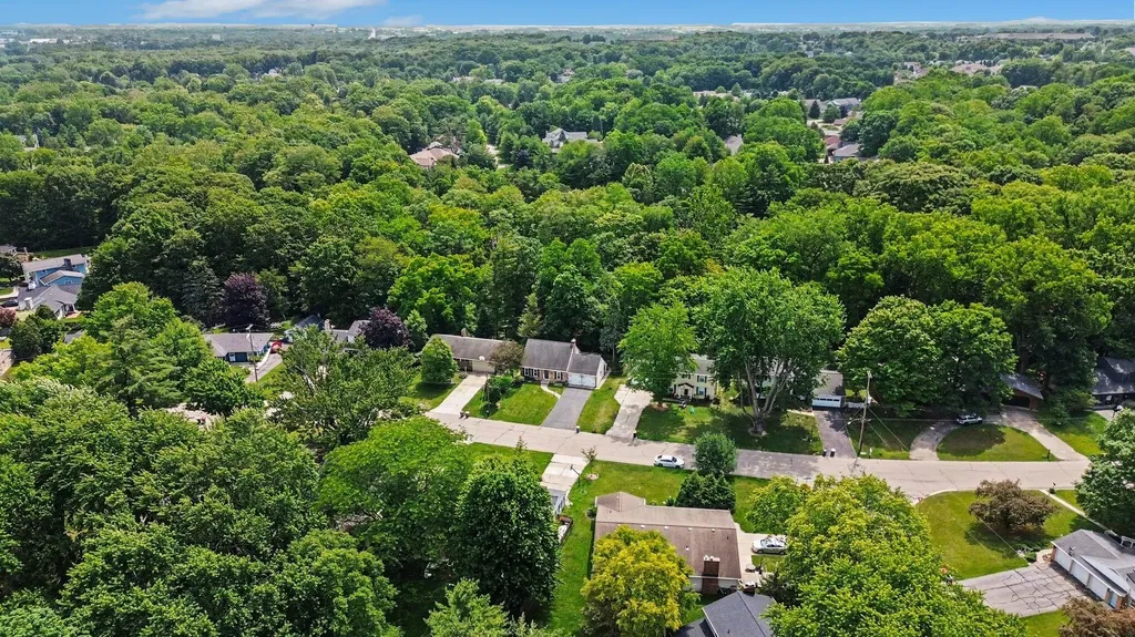 3632 Chamberlain Avenue SE Grand Rapids City MI 49508