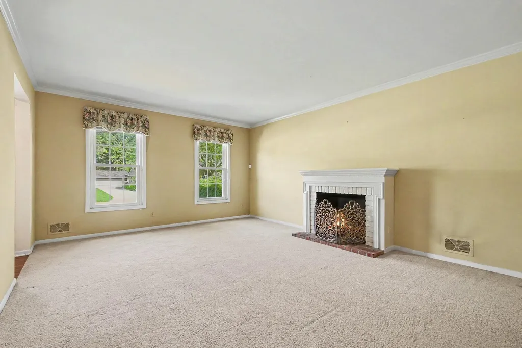 3632 Chamberlain Avenue SE Grand Rapids City MI 49508