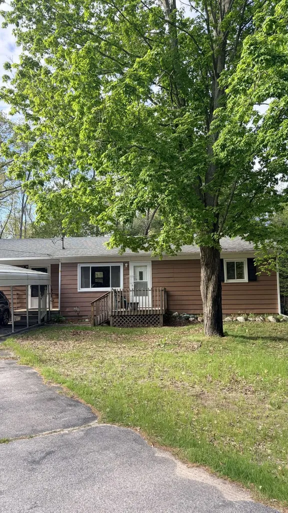 3610 Fenner Road Laketon Township MI 49445