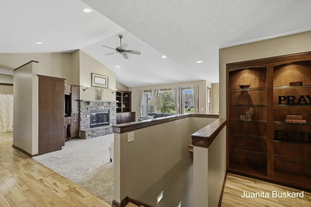 298 Creekside Drive Coopersville City MI 49404