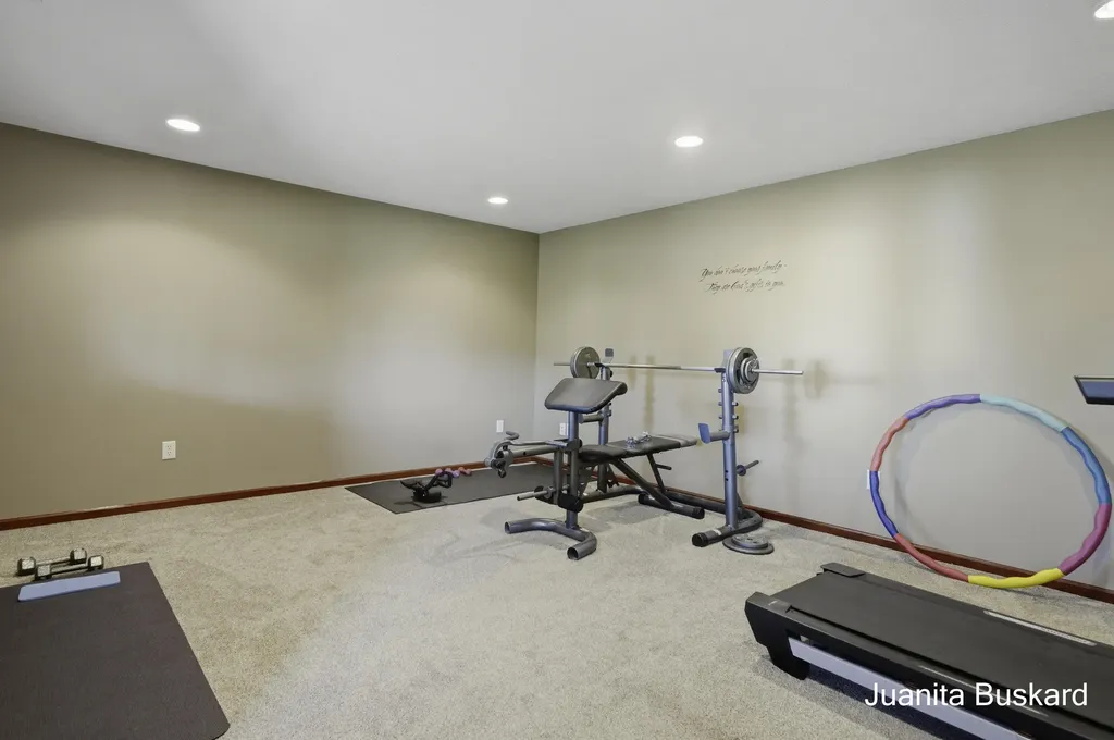 298 Creekside Drive Coopersville City MI 49404