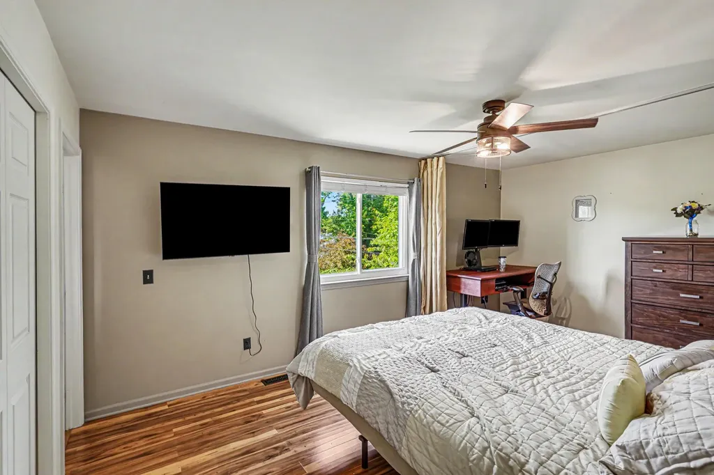 3843 Athens Avenue Waterford Charter Township MI 48329