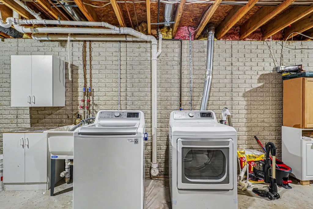 3843 Athens Avenue Waterford Charter Township MI 48329