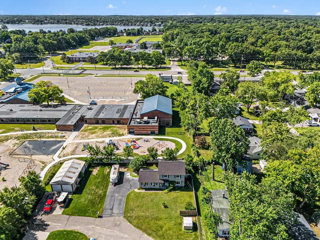 3843 Athens Avenue Waterford Charter Township MI 48329