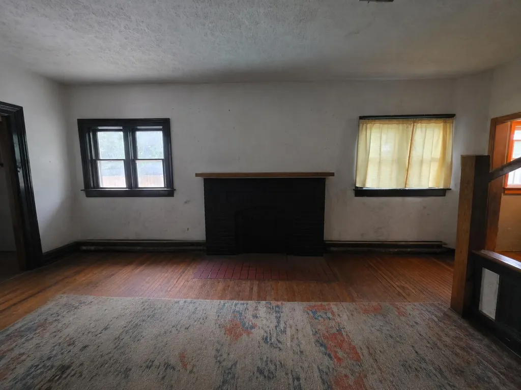 207 S Barry Street Greenville City MI 48838