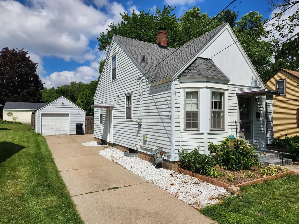 3021 Jefferson Avenue SE Wyoming City MI 49548