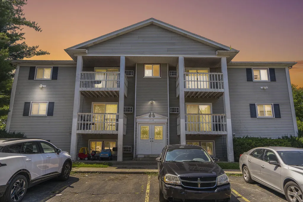 1710 E G Avenue Parchment City MI 49004
