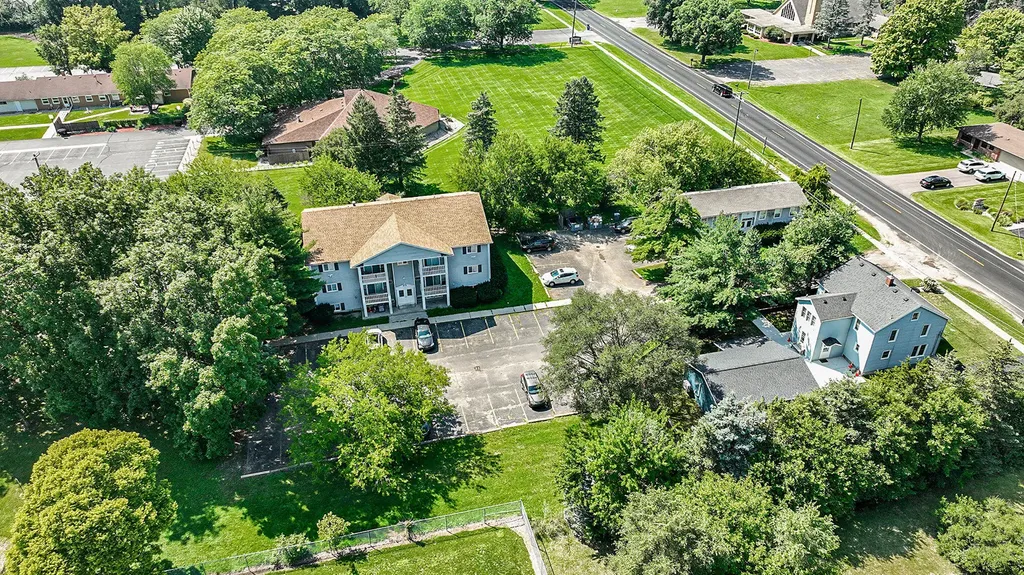 1710 E G Avenue Parchment City MI 49004