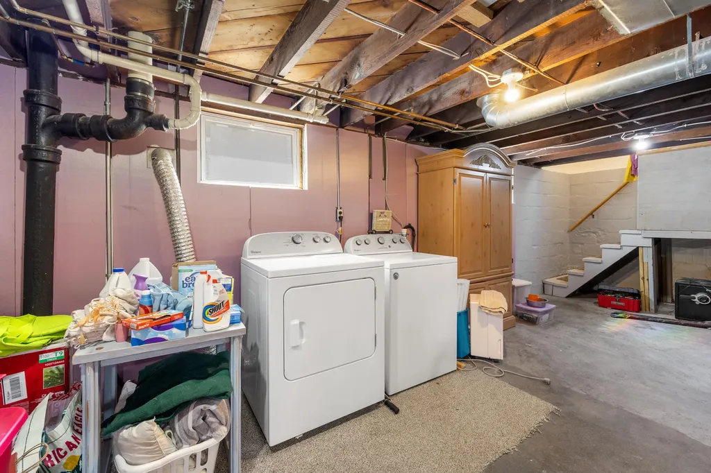 909 Slayton Avenue Grand Haven City MI 49417