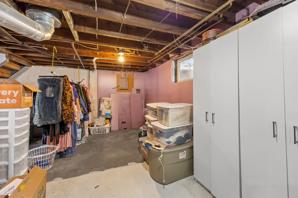 909 Slayton Avenue Grand Haven City MI 49417