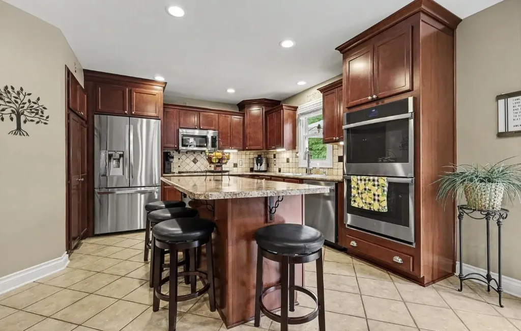 3035 View Point Street SW Georgetown Charter Township MI 49428
