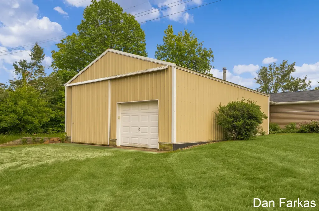 2944 W Woodrow Road Shelby Township MI 49455
